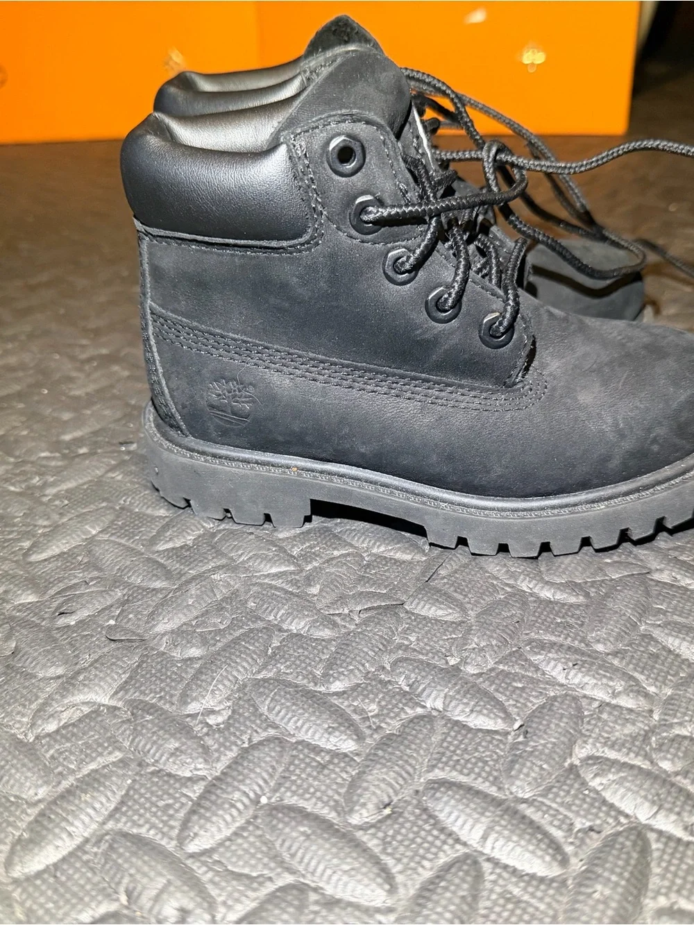 Timberland Kids Black Lace-Up Nubuck Ankle Boots No box  Worn Once